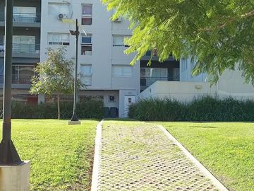 VENTA DEPARTAMENTO PARQUE PATRICIOS CON RENTA