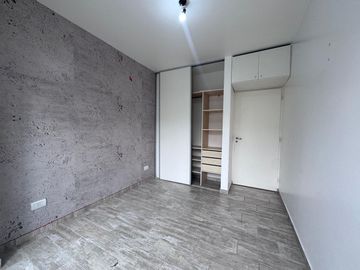 VENTA DEPARTAMENTO PARQUE PATRICIOS CON RENTA