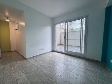 VENTA DEPARTAMENTO PARQUE PATRICIOS CON RENTA
