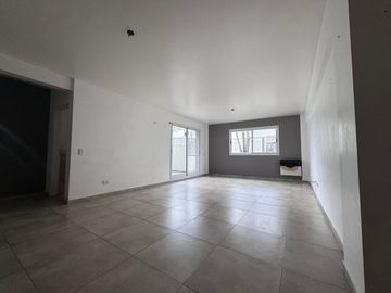 VENTA DEPARTAMENTO PARQUE PATRICIOS CON RENTA