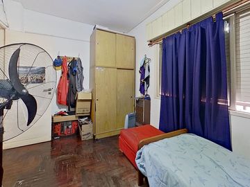Venta Amplia Casa 4 ambientes C/cochera San Justo