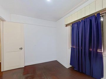 Venta Amplia Casa 4 ambientes C/cochera San Justo
