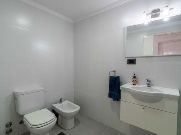VENTA DEPARTAMENTO 4 AMBIENTES BALCON Y COCHERA