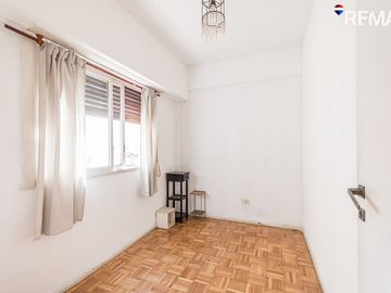 VENTA DEPARTAMENTO 4 AMB CON BALCON- FLORES