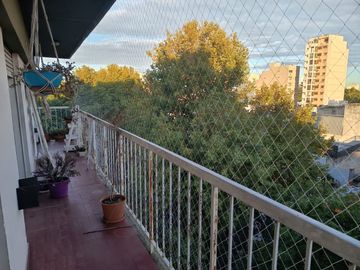 VENTA DEPARTAMENTO 4 AMB CON BALCON- FLORES