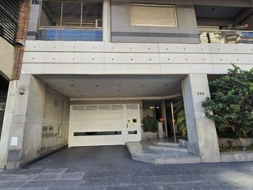 VENTA DEPTO 3 AMBIENTES SEMIPISO FLORES
