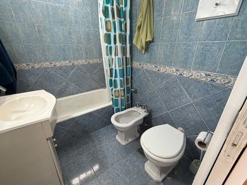 Venta Dept 4 Amb Depen Balcón Piso Alto Caballito