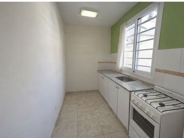 VENTA DUPLEX 3AMB MERLO COCHERA PATIO APTO CREDITO