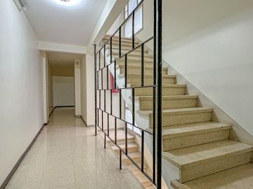 Venta Monoambiente Guemes amoblado