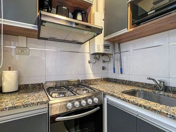 Venta Monoambiente Guemes amoblado