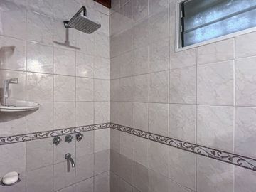 Venta casa 3 ambientes Acantilados con Parque