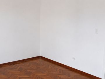 ALQUILER DEPTO 1 AMBIENTE FLORES APTO PROF.