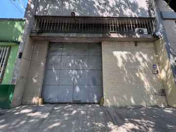 Alquiler deposito c/oficinas Liniers - 1.026m2
