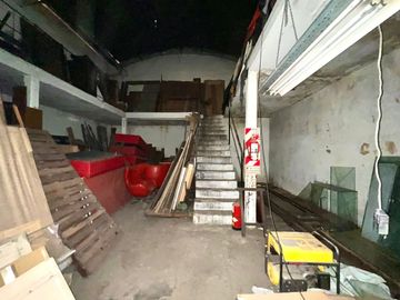 Alquiler deposito c/oficinas Liniers - 1.026m2