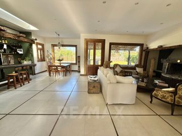 VENTA CASA 5 AMB SPRINGDALE APTA CREDITO PILAR