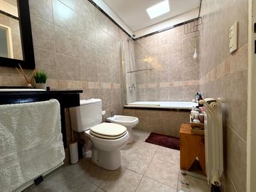 VENTA DÚPLEX 3 AMB. CON JARDIN PELLEGRINI VILLAGE