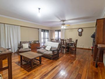 DEPARTAMENTO EN VENTA -TRES DORMITORIOS- B° MARTIN