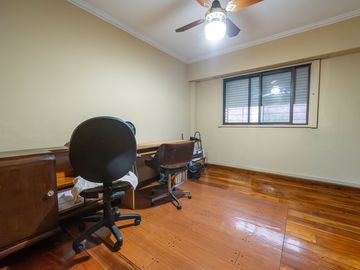 DEPARTAMENTO EN VENTA -TRES DORMITORIOS- B° MARTIN