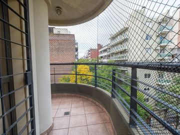 DEPARTAMENTO EN VENTA -TRES DORMITORIOS- B° MARTIN