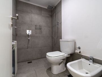 DEPARTAMENTO EN VENTA TRES DORMITORIOS CENTRO