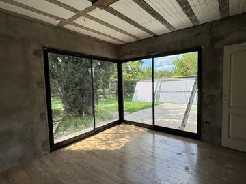 CASA EN VENTA 2 DORMITORIOS, FUNES