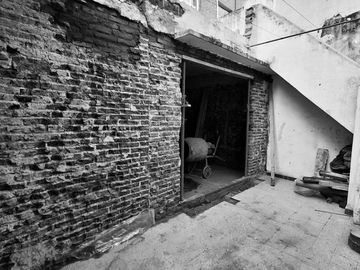CASA INTERNA EN VENTA 3 DORMITORIOS CENTRO