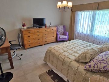 VENTA CASA CON PILETA EN ALTOS DE MANZANARES PILAR