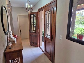 VENTA CASA CON PILETA EN ALTOS DE MANZANARES PILAR