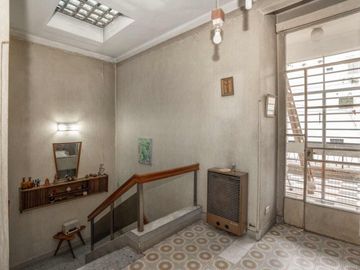 Casa 4 amb c/patio,parrilla y cochera venta Flores