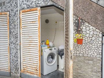 Casa 4 amb c/patio,parrilla y cochera venta Flores