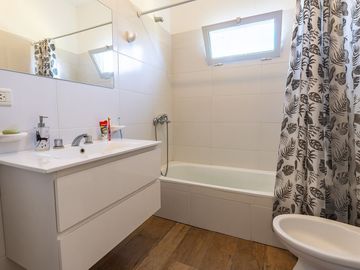Venta Casa 4 dorm lote interno El Canton Escobar