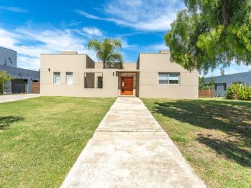 Venta Casa 4 dorm lote interno El Canton Escobar
