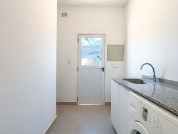 Venta Casa 4 dorm lote interno El Canton Escobar