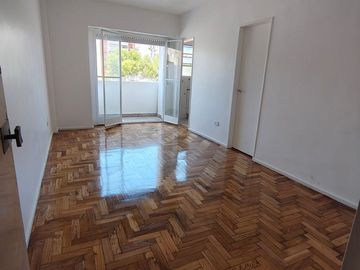 VENTA MONOAMBIENTE C/BALCÓN  EN CONGRESO