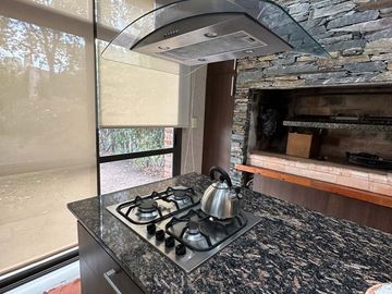 VENTA CASA QUINTA 5 AMBIENTES CON PILETA INCREIBLE
