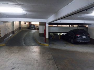 Cochera fija en venta 1º SS acceso por rampa fija