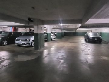 Cochera venta Tribunales Uruguay San Nicolas CABA