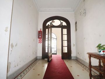 DEPARTAMENTO VENTA 6 AMB CON PATIO APTO CREDITO