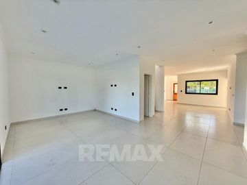 CASA 6AMB VENTA B° SAN PABLO MUDATE YA CON EL 30%