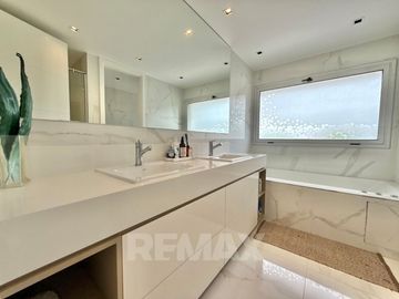 CASA 6 AMB BARRIO AYRES PLAZA PILAR PREMIUM