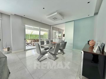 CASA 6 AMB BARRIO AYRES PLAZA PILAR PREMIUM