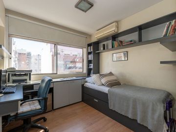 Venta triplex 5 amb 2 cocheras c/ascensor  Urquiza