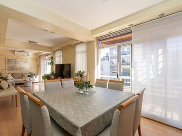 Venta triplex 5 amb 2 cocheras c/ascensor  Urquiza