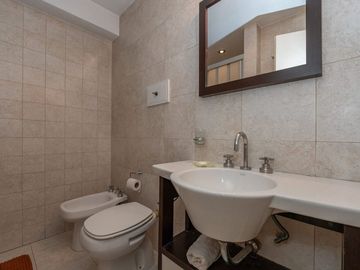 Venta triplex 5 amb 2 cocheras c/ascensor  Urquiza