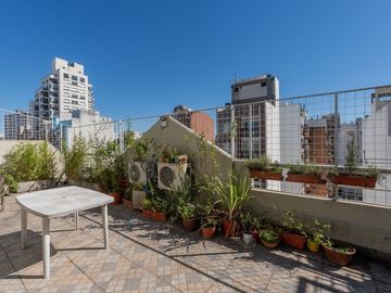 Venta triplex 5 amb 2 cocheras c/ascensor  Urquiza