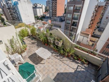 Venta triplex 5 amb 2 cocheras c/ascensor  Urquiza
