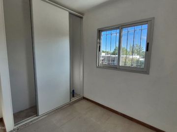 VENTA Casa 2 dormitorios, jardín - Cantegrill