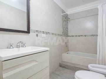 VENTA CASA LOTE PROPIO FLORES - OPORTUNIDAD - LOTE