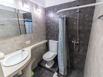 VENTA MONOAMBIENTE DIVIDIDO EN ALMAGRO