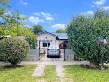 VENTA CASA 4 AMB GARAGE TIPO QUINCHO OPORTUNIDAD!